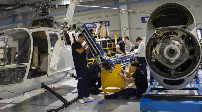 Primera promoción de Grado Superior  mantenimiento aeronáutico